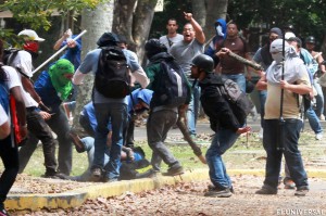 Siete estudiantes heridos luego de emboscada en la UCV